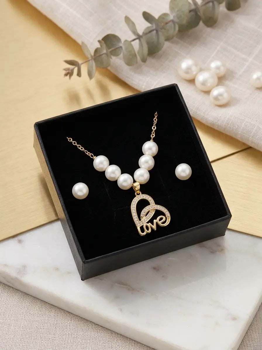Modern Design Gold Plated Crystal Pendant Set