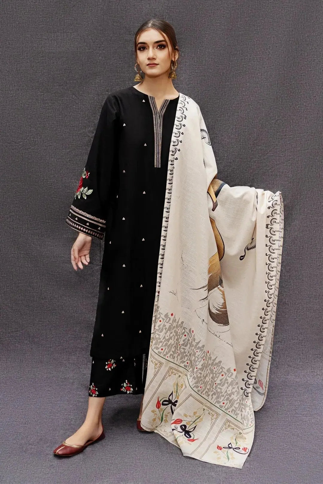 MIX TRENDING DESIGNS 3 Pcs Unstitched Embroidered Suit