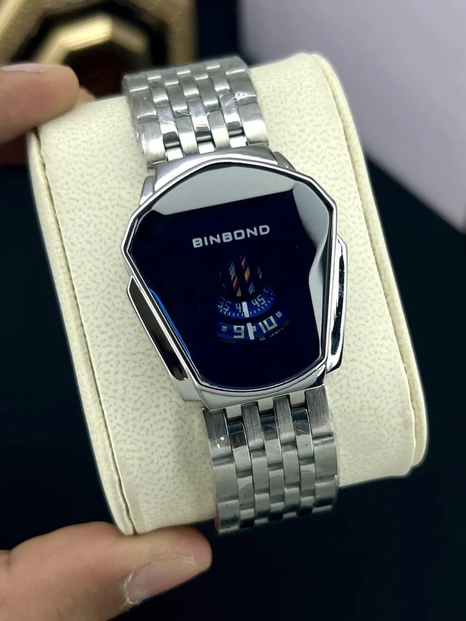 Chic Women's Square Dial Watch with Chain Strap