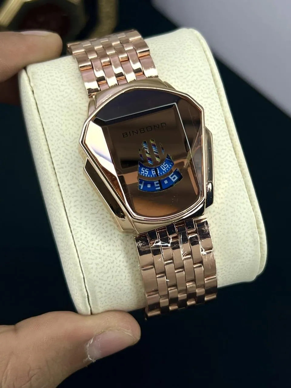 Chic Women's Square Dial Watch with Chain Strap