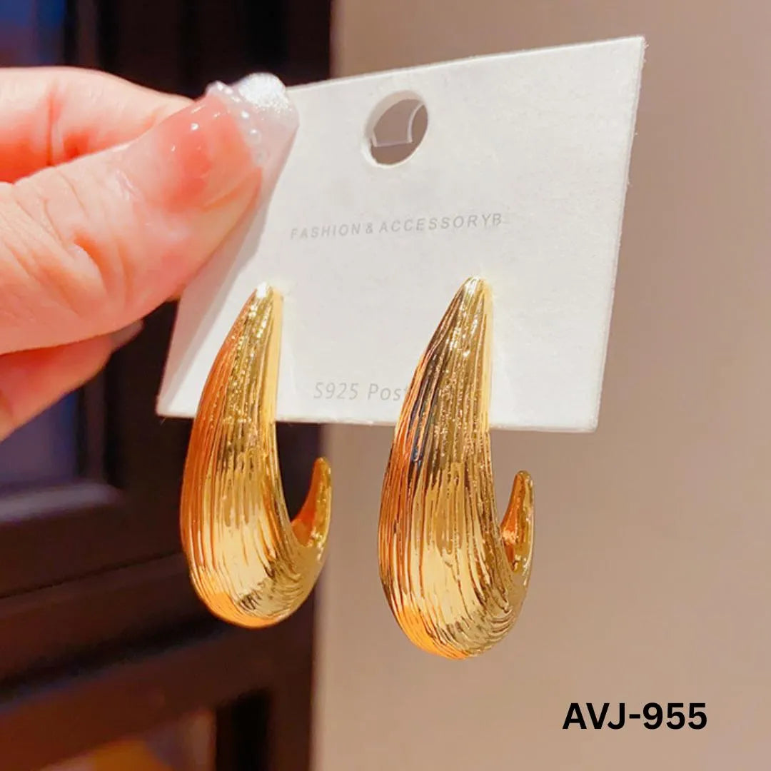 Golden Curved Earrings for Women, Premium Alloy, Lightweight, New Arrival, Best Price in Pakistan
