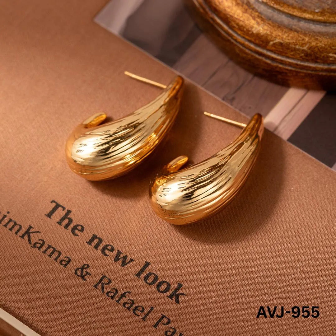 Golden Curved Earrings for Women, Premium Alloy, Lightweight, New Arrival, Best Price in Pakistan