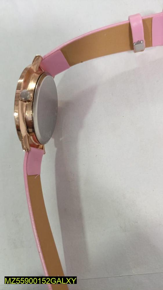 Pink Heart-Shaped Women's Quartz Watch with Rubber Strap